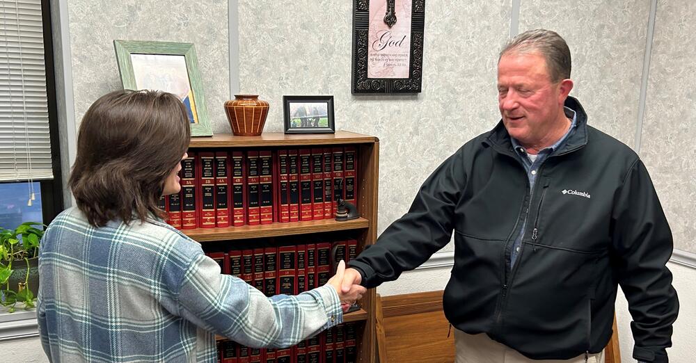 Canda congratulating Mayor Adams